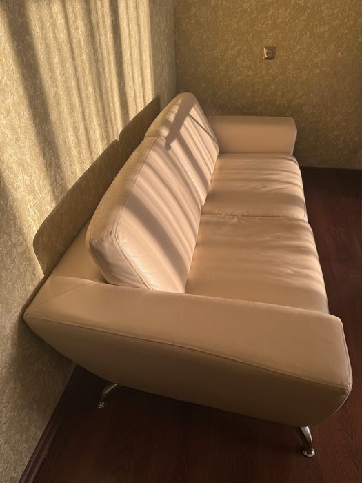 Дивани шкіряні бв