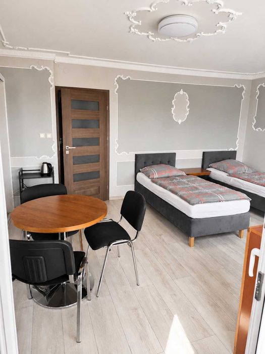 Hostel Gryfino – komfortowe pokoje, noclegi, Wi-Fi, parking, kuchnie, ogród z grillem i spokojna atmosfera