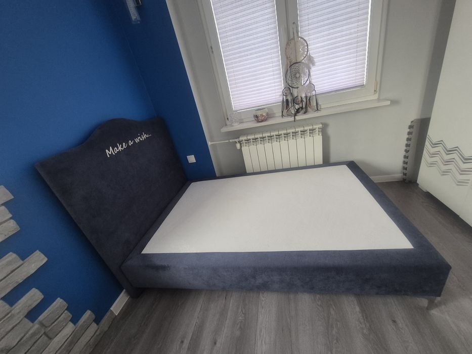 Piękne łóżko unisex