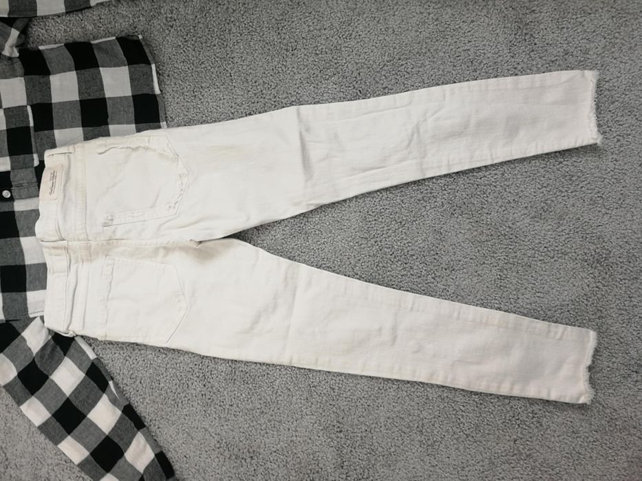 Białe spodnie Zara koszula w kratę H&M 152 bdb