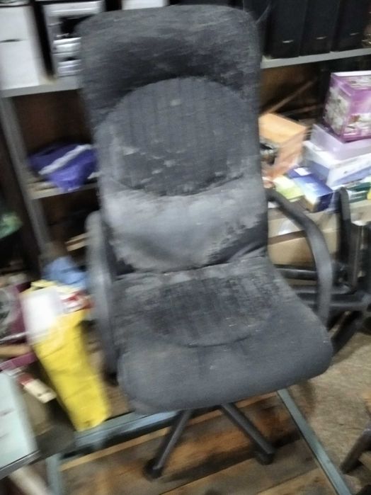 Офисные кресла. Б/у