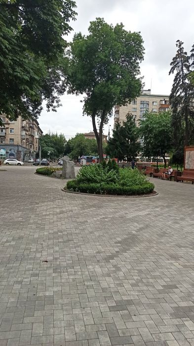 Комната. Подол. Куреневский парк