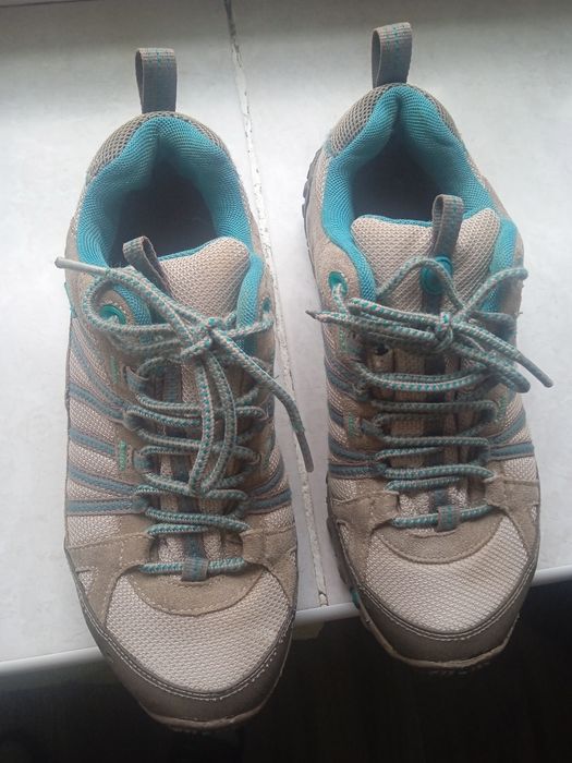 Продам кросівки Merrel