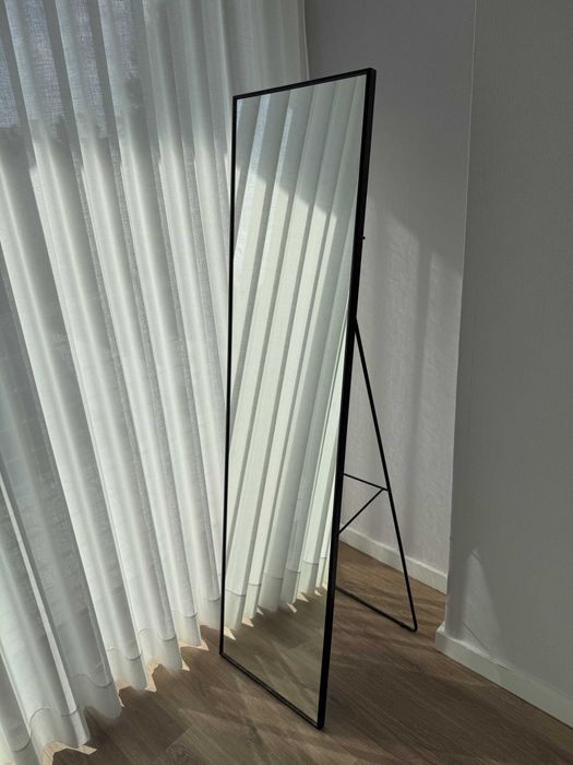 Quarto de solteiro c/ secretária integrada e móvel de apoio (Antarte)