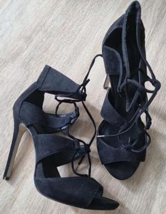 Туфлі  Хілси (High Heels) 38 р, устілка 25 см