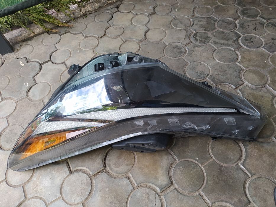 Фара Хюндай Елантра 2021 ліва, пошкодженна,бв