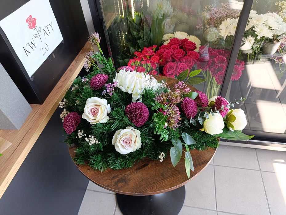 Komplet wiązanka stroik sztuczne kwiaty kompozycja na grób cmentarz