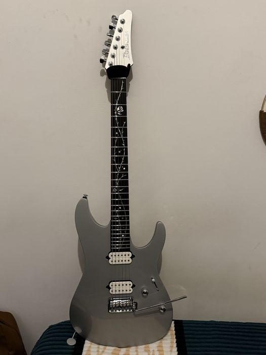 Guitarra ibanez tim Henson