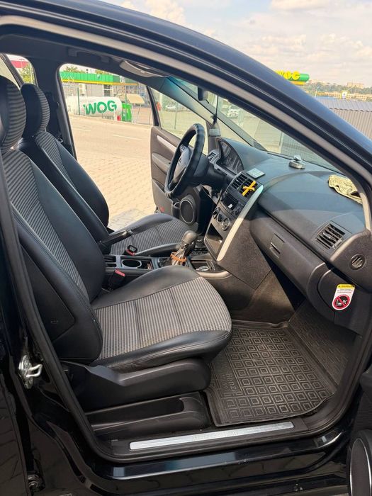 Машина Mercedes a-150