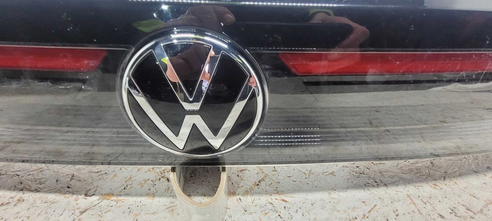 Lampa VW Taigo blenda tylna środkowa