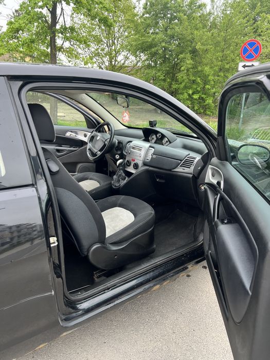 Lancia Ypsilon 1.2 benzyna