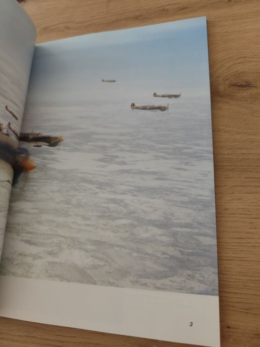 SUPERMARINE SPITFIRE Famous Airplanes of the world