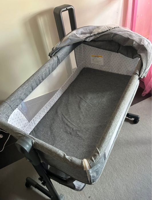 Caminha de bebe pouco usada bebe dormia mais comigo que no bercinho