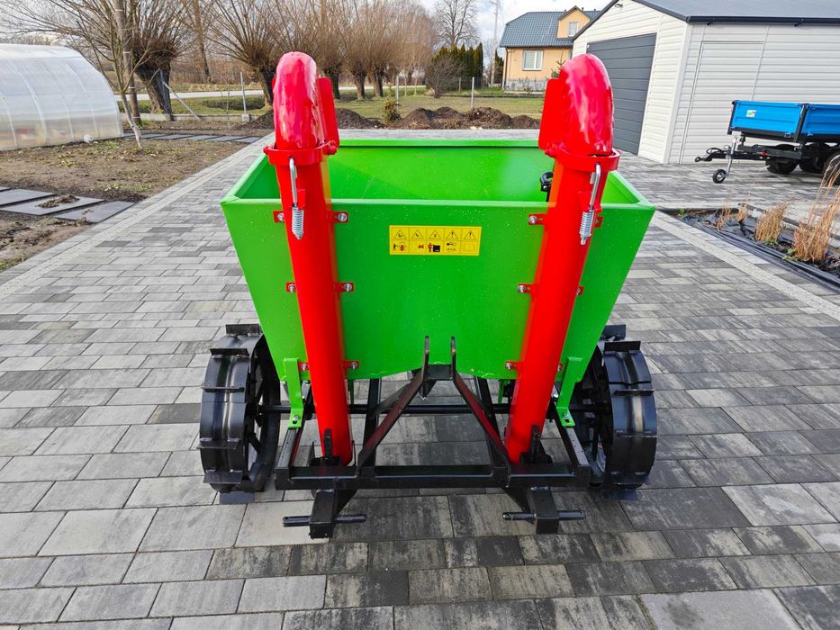 Nowoczesna sadzarka do ziemniaków – 2 rzędy, regulacja dowóz RATY