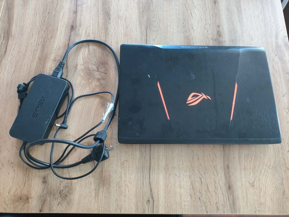 ASUS ROG GL553VD 17.3" – i5 / GTX 1050