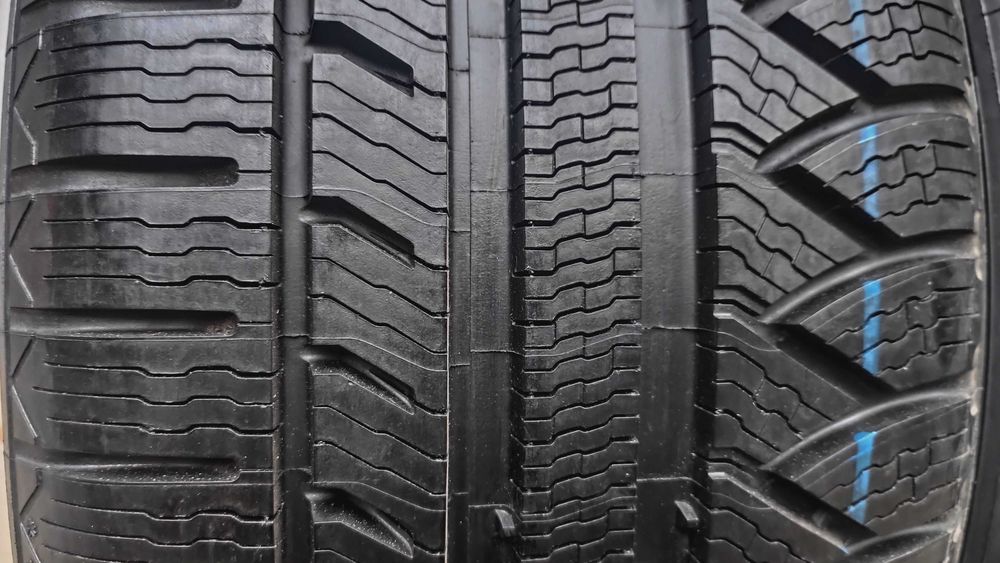 Шини 225/45R17. Michelin. 2024р. Франція