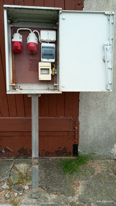 Skrzynka elektryczna,budowlana