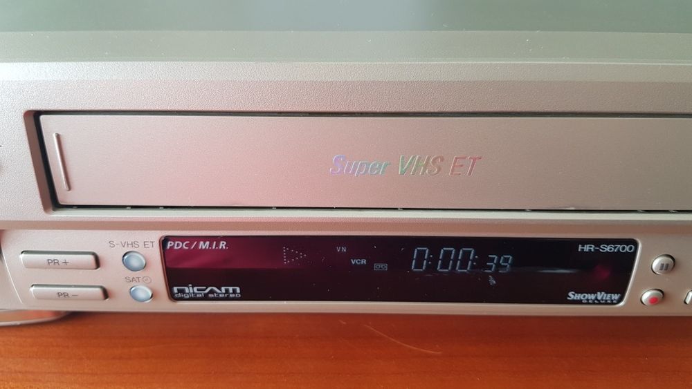 JVC Video SVH-S HR-S6700 S/comando.