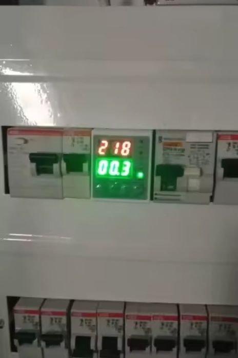 Реле напруги Tomzn 40A