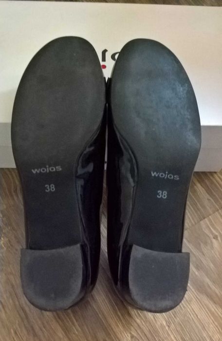 Czarno-beżowe baleriny WOJAS skóra lakierowana