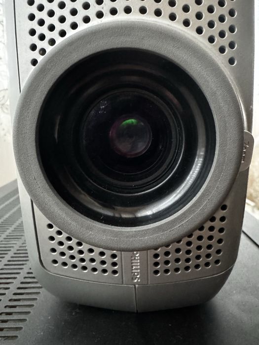 Проектор Pilips В хорошому стані