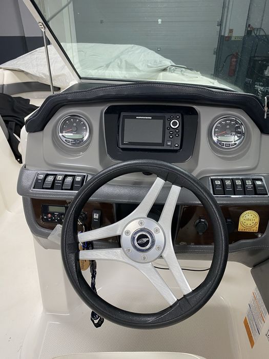 Chaparral Suncoast 210