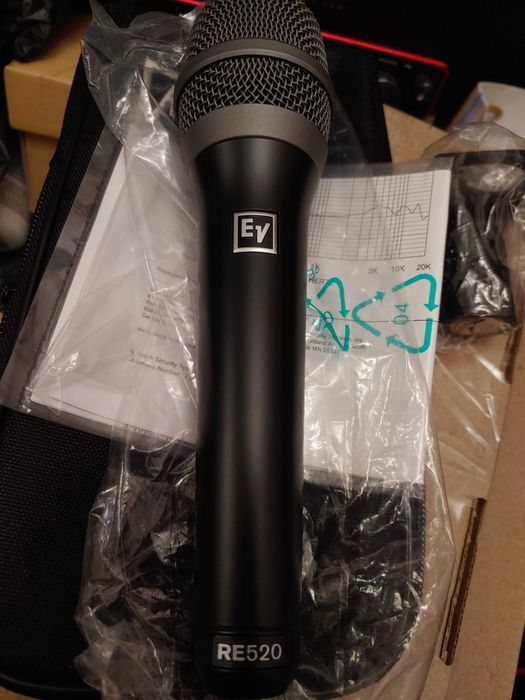 Срочно! Микрофон Electro-Voice RE520