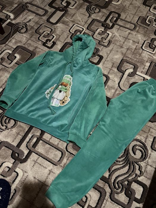 Костюм для дівчинки