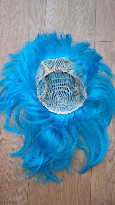 Peruka niebieskie włosy