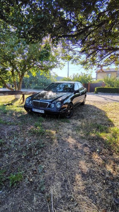 Mercedes-Bens w210