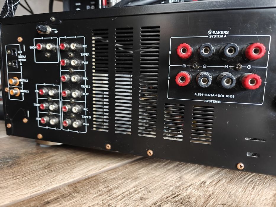 Wzmacniacz Akai AM 67