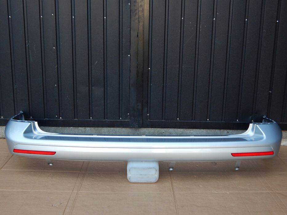 vw t5 lift multivan caravelle zderzak tył tylny srebrny la7w igła!!