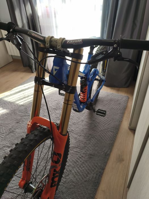 Giant glory 2019 M 27.5  custom build fox