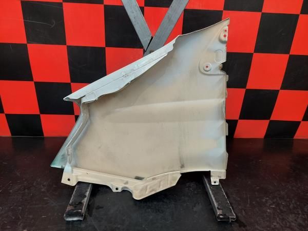 Guarda-lamas direito IVECO Daily IV Chassis