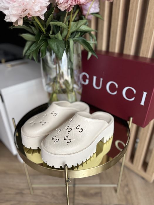Kłapki Gucci