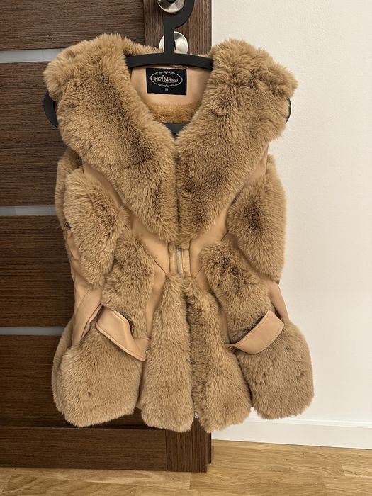 Futrzana kamizelka camel