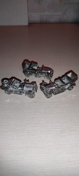 Сувенірні машинки