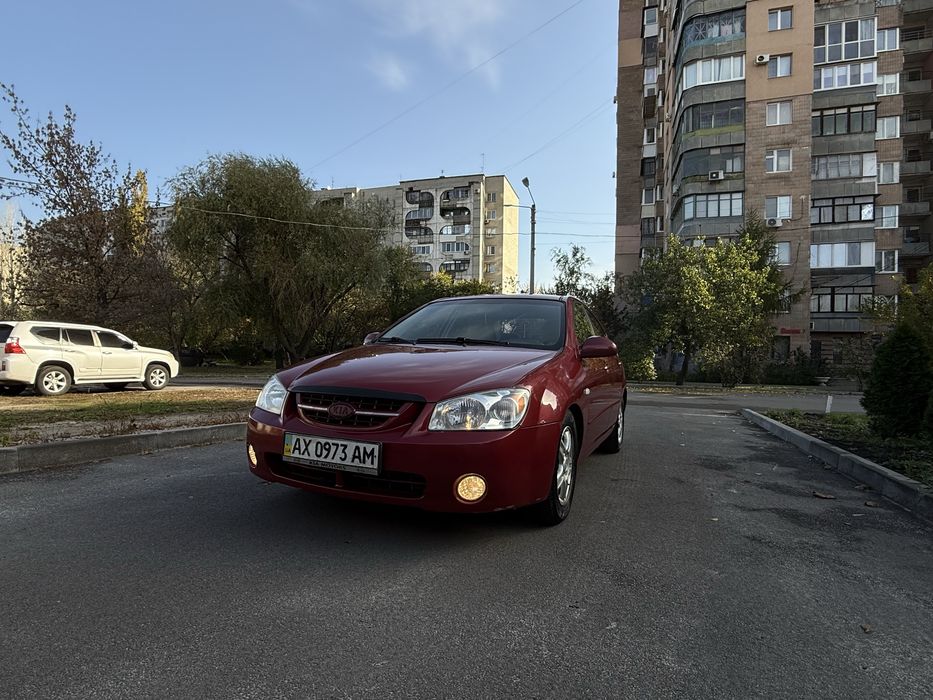 Продам Kia Cerato 1.6 бензин