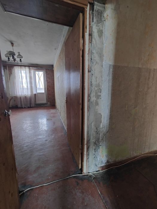 Продам 3 комнатная квартира Салтовка метро Студенческая Экв. 37000