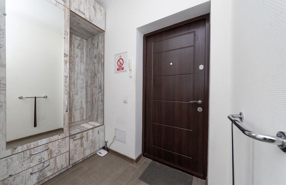 Фантастичний вид на Дніпро. ЖК Зарічний. 2к квартира подобово.