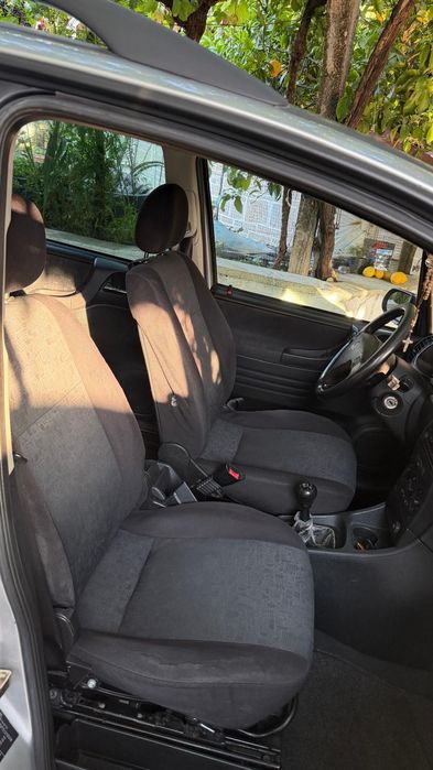 Opel Zafira A 2.0 DTI