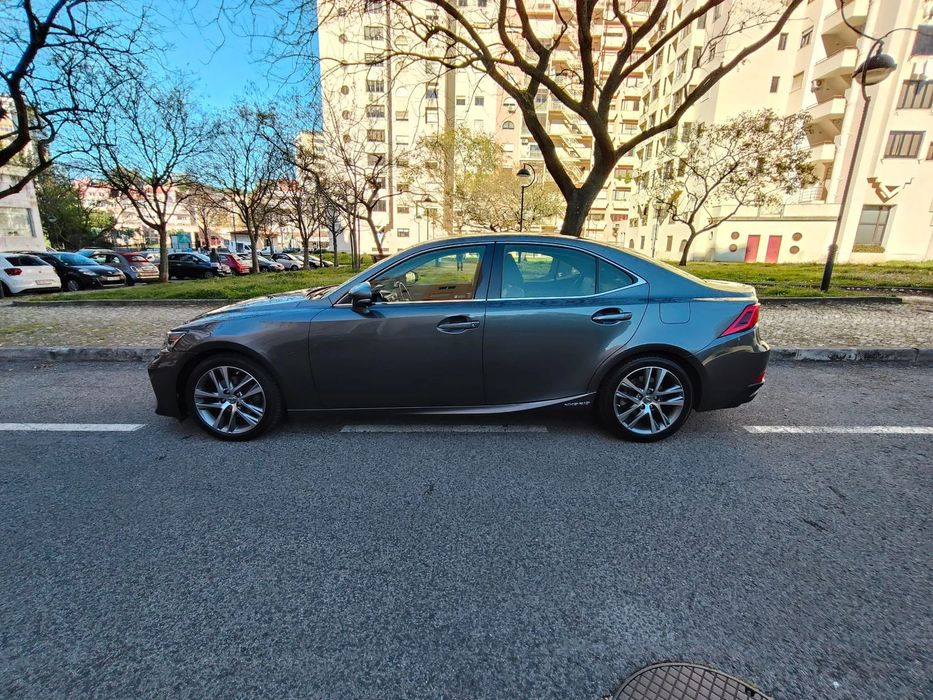 Lexus IS 300H Executive