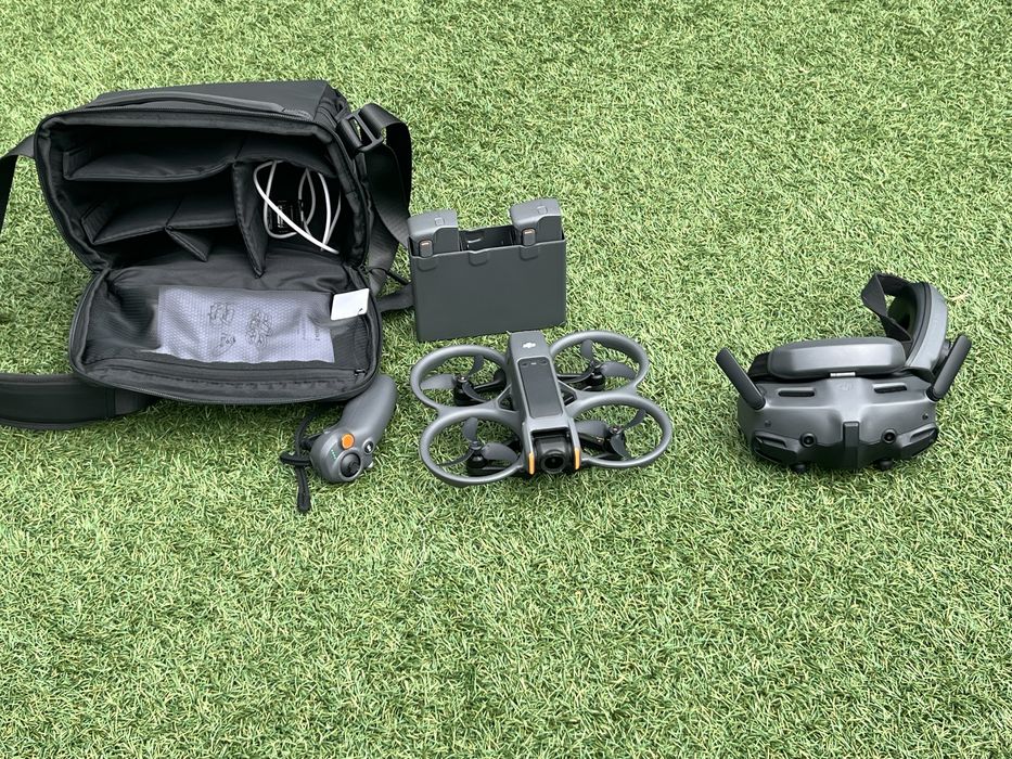Dron DJI Avata 2 Fly More Combo Trzy Baterie