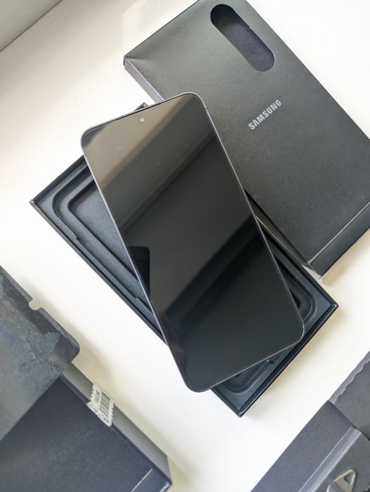Гарантия! Samsung Galaxy S24 8/256GB Onyx Black (SM-S921BZKGEUC)