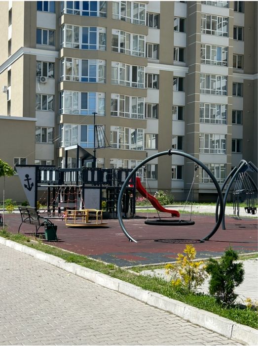 1-кімн. квартира. Новобудова по вул.Зарічанській.  Подобово.На місяць