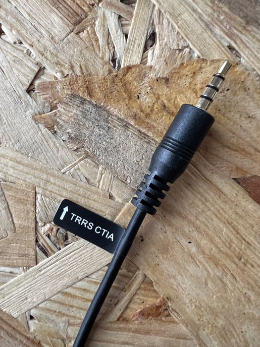 Saramonic SR-PMC 1  Kabel podłącz profesjony mikrofon do Iphone/ ipada