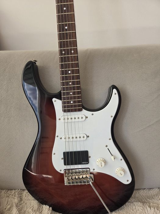 GITARA Yamaha Pacyfica 112J  Hellfire