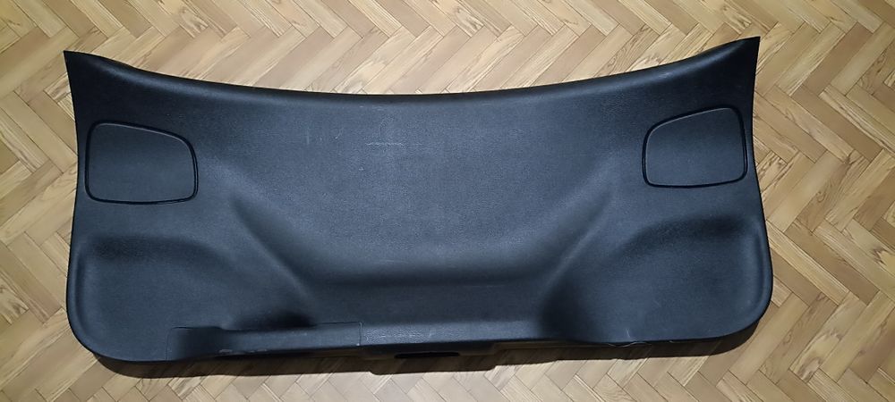Обшивка дверей багажника Jeep CHEROKEE KL 19-23