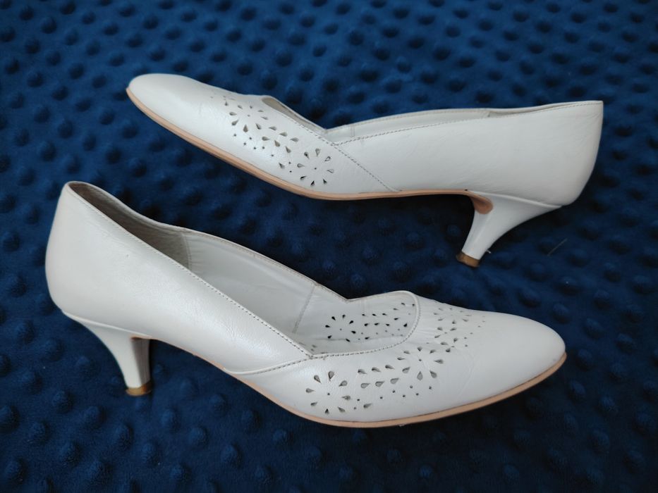 Buty ślubne lub komunijne R. 38