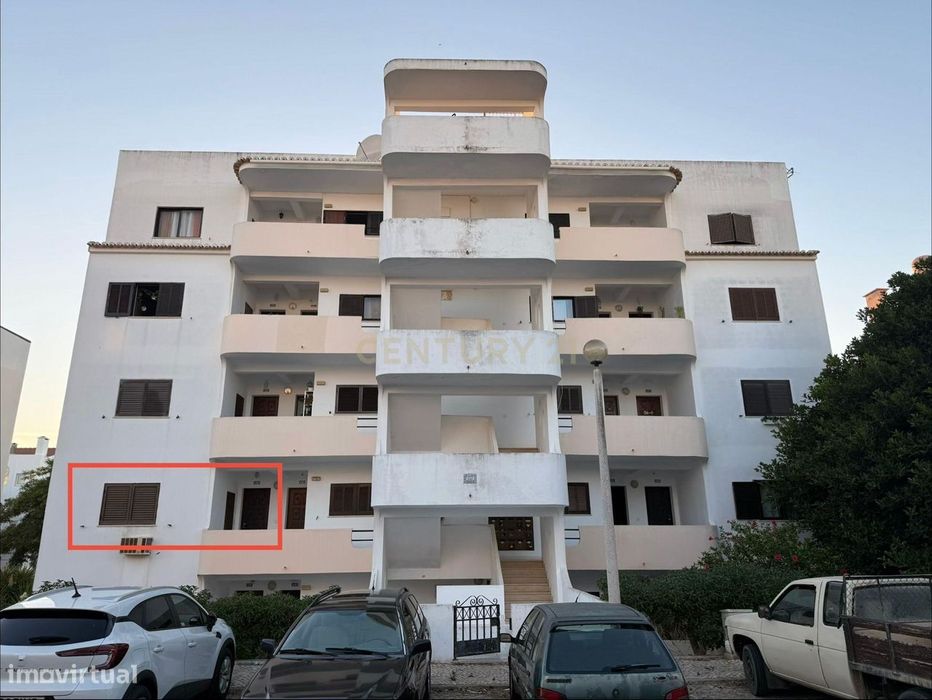 Apartamento T1 em Albufeira e Olhos de Água com Varanda